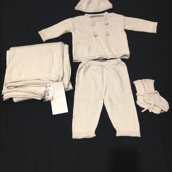 Alicia Adams Blanket and sweater set - Picture 3 of 8